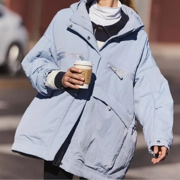 Free People Movement Billie Boxy Lightweight Insulated Jacket M/L NWT - Picture 12 of 13